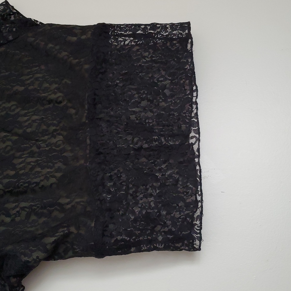 *NWT* Hot Topic's Cosmic Aura Black Lace Overlay With Olive Coloring Baby Tee - Picture 12 of 16